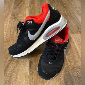 Men’s Nike air max tennis shoes size 13